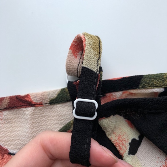 ⭐️ 2 for 25$ | Romwe Black Floral Blouse - Picture 5 of 5